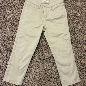 Levi’s 311 Shaping Skinny Capri